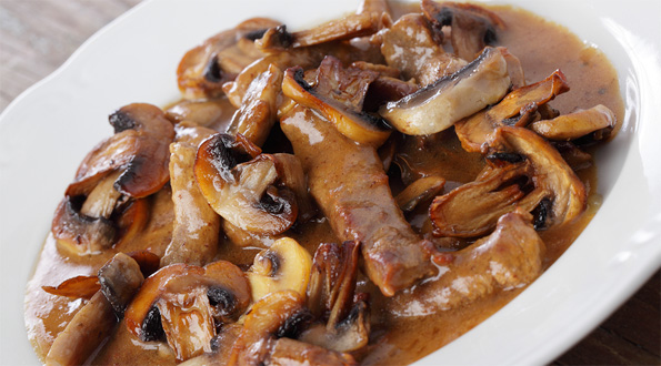 Мясо с грибами в мультиварке Редмонд