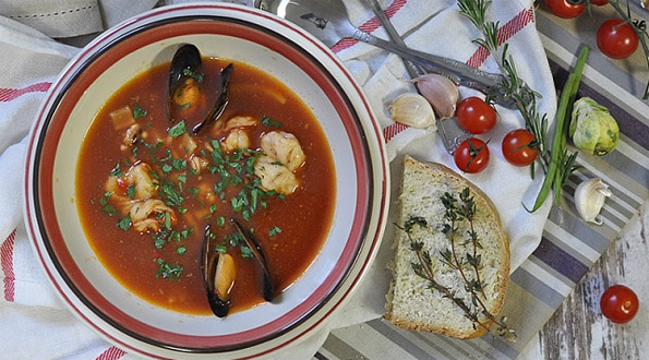 Суп с морепродуктами в мультиварке Редмонд
