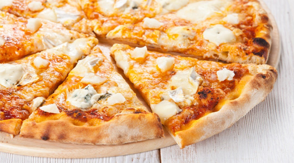 Пицца Четыре сыра в мультиварке Редмонд