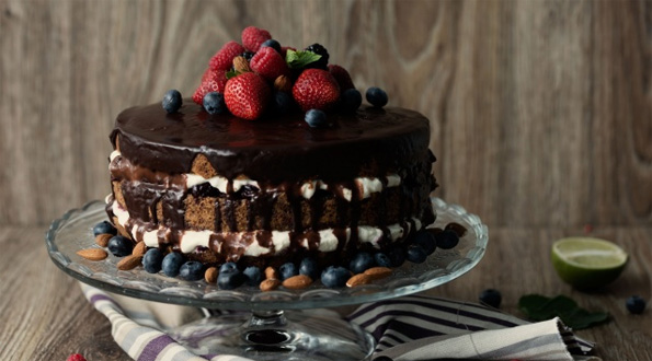 Торт шоколадный в мультиварке Редмонд